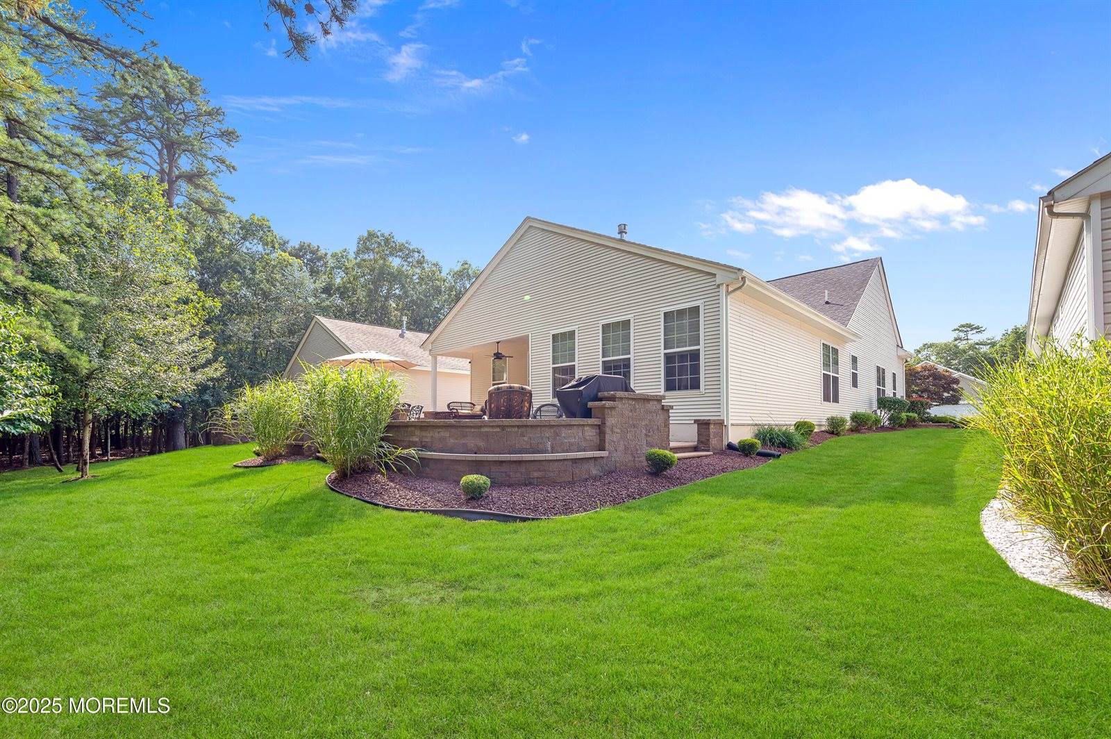 23 Lenox Road, Jackson, NJ 08527