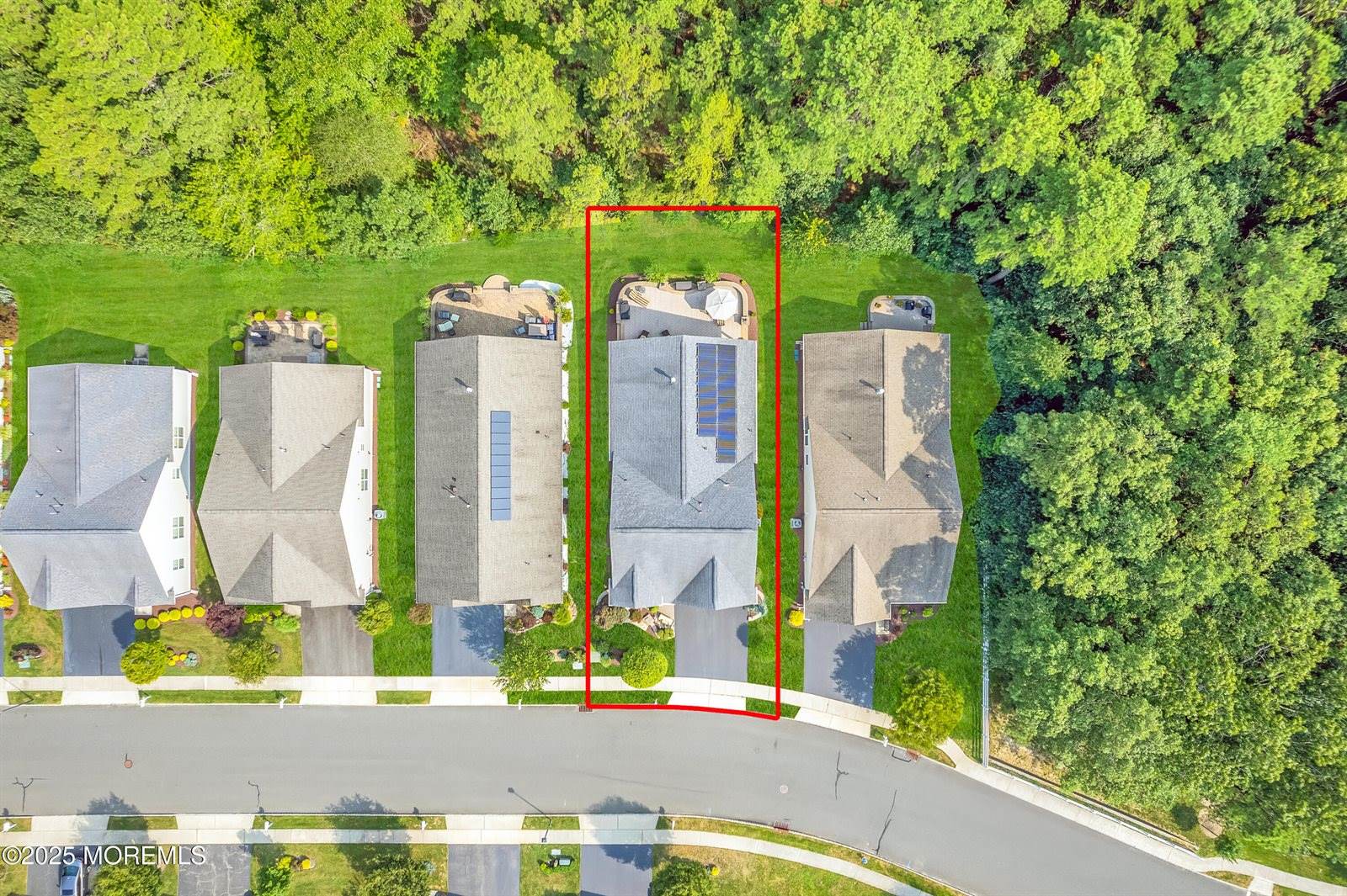 23 Lenox Road, Jackson, NJ 08527