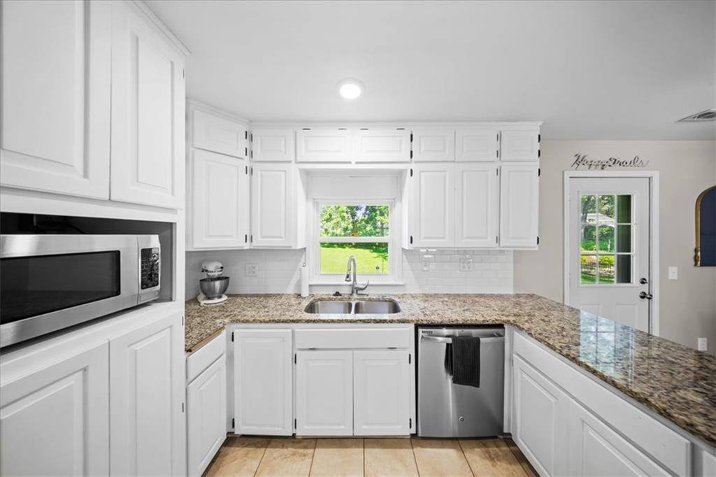 7007 Woodward Street, Overland Park, KS 66204