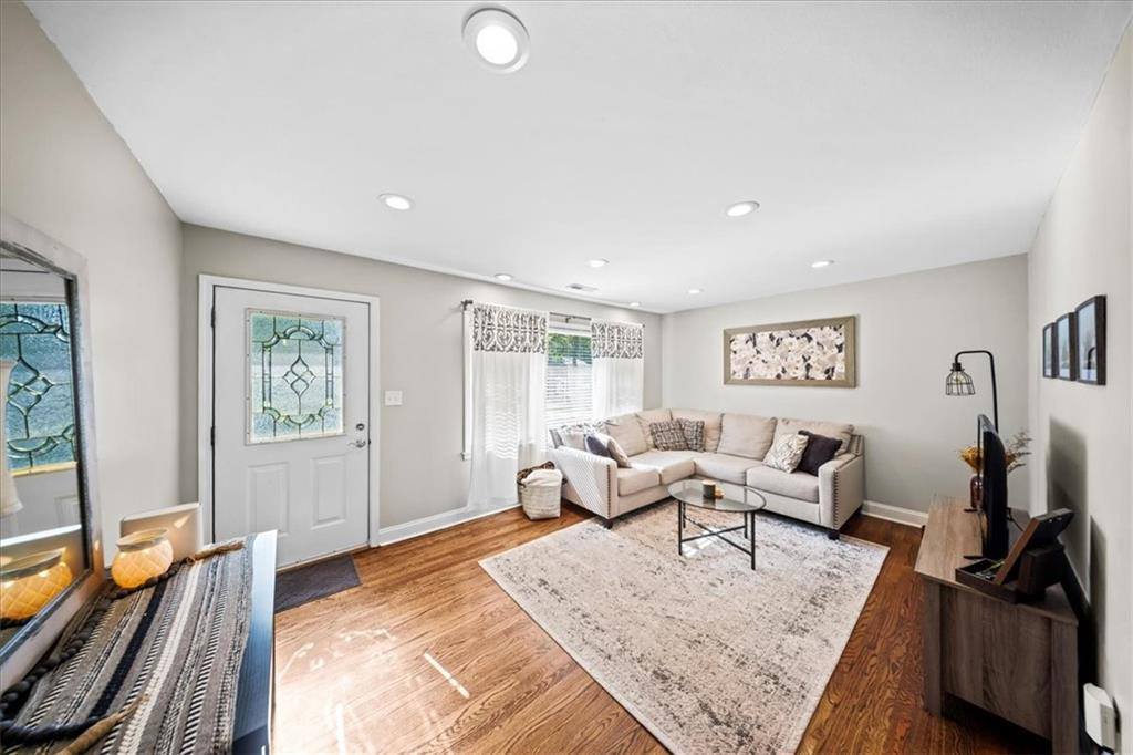 7007 Woodward Street, Overland Park, KS 66204