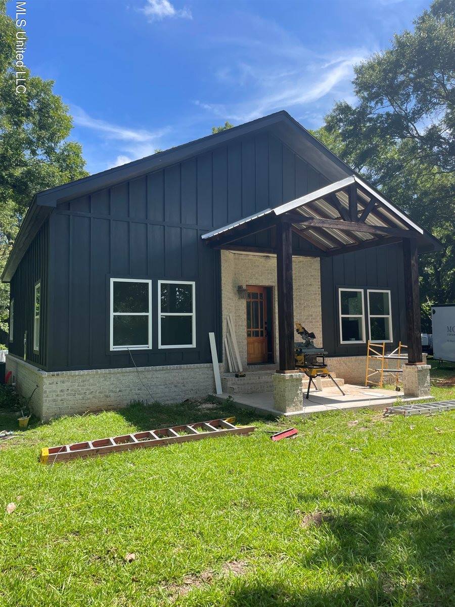 15186 Highway 613, Lucedale, MS 39452