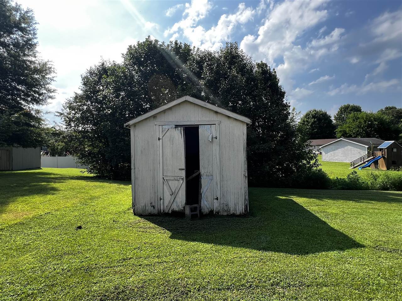 107 Independence Avenue, Bardstown, KY 40004