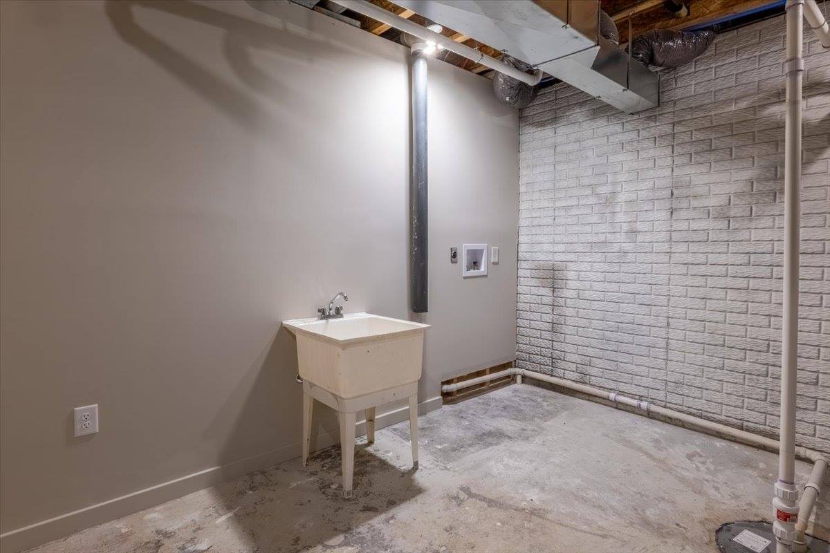 7947 Boerner Court, Terre Haute, IN 47805