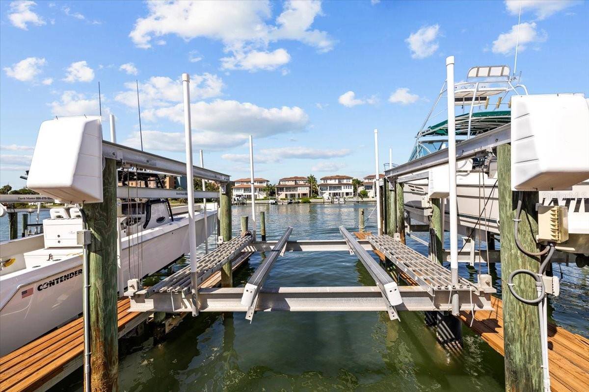 4780 Brittany Drive South, #111, Saint Petersburg, FL 33715