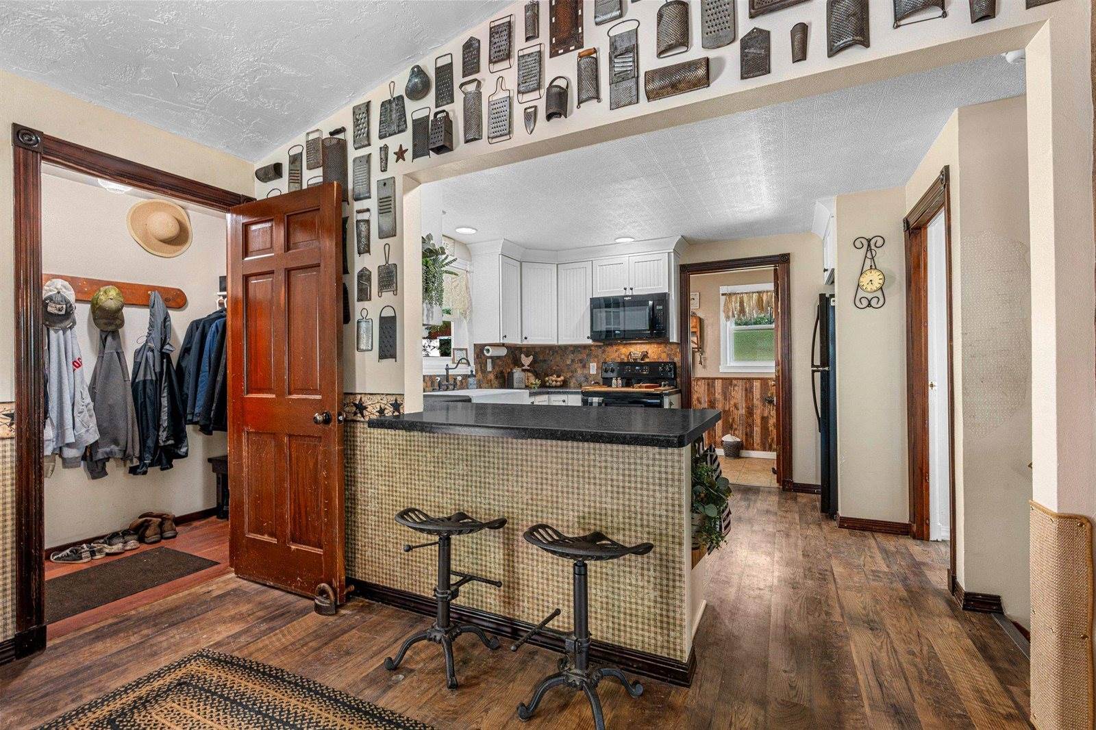 2494 Scheuring Road, De Pere, WI 54115