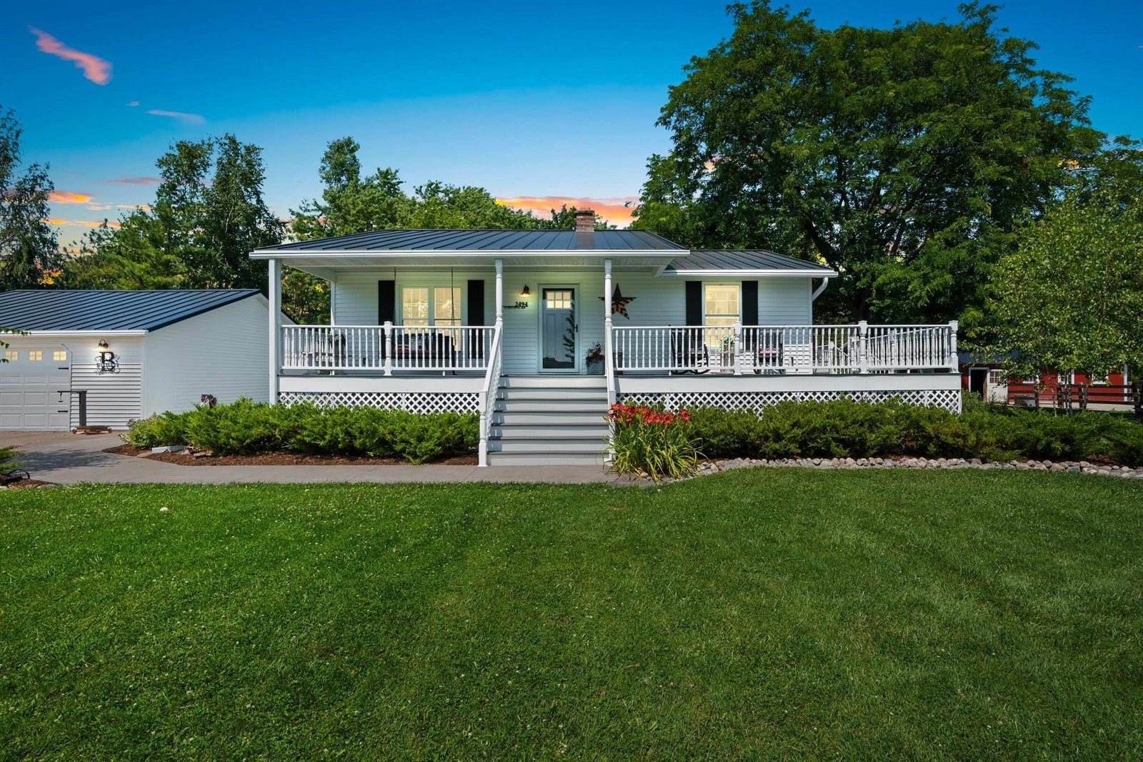 2494 Scheuring Road, De Pere, WI 54115