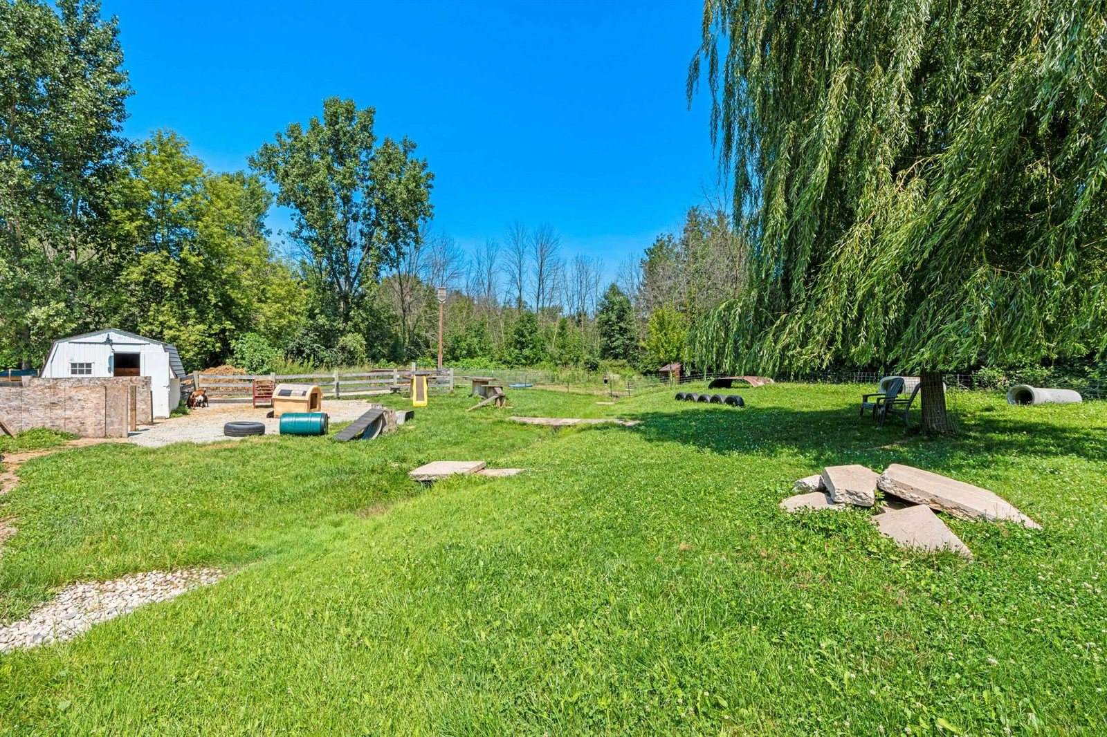 2494 Scheuring Road, De Pere, WI 54115