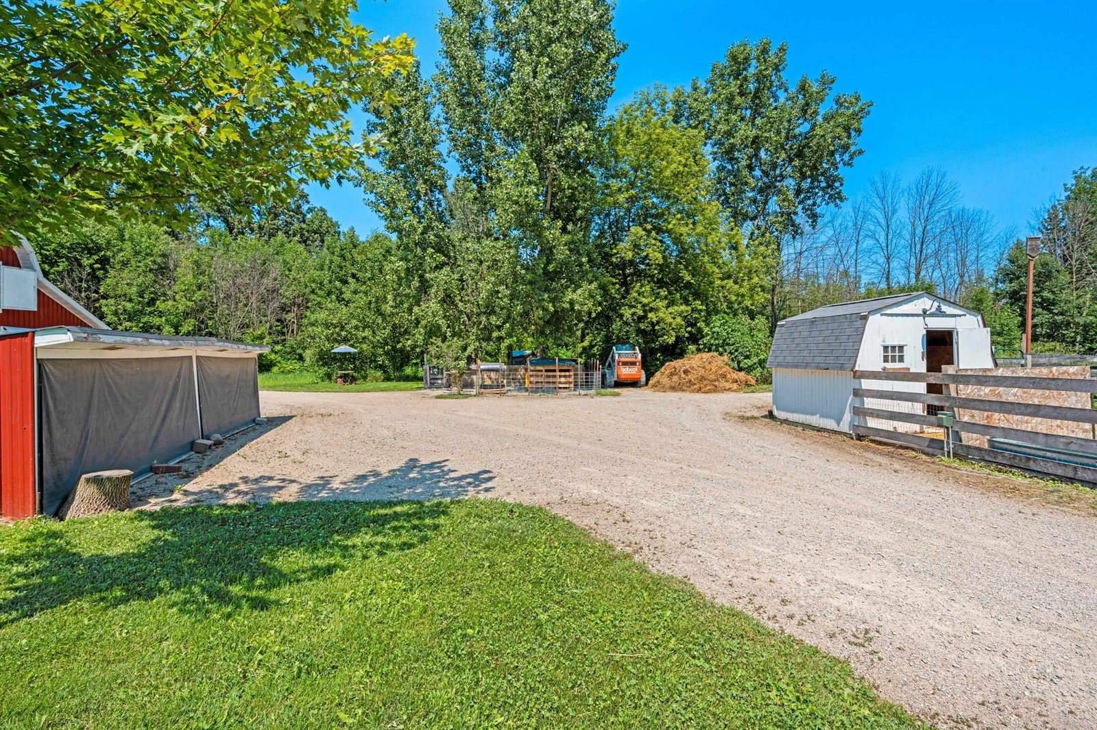 2494 Scheuring Road, De Pere, WI 54115