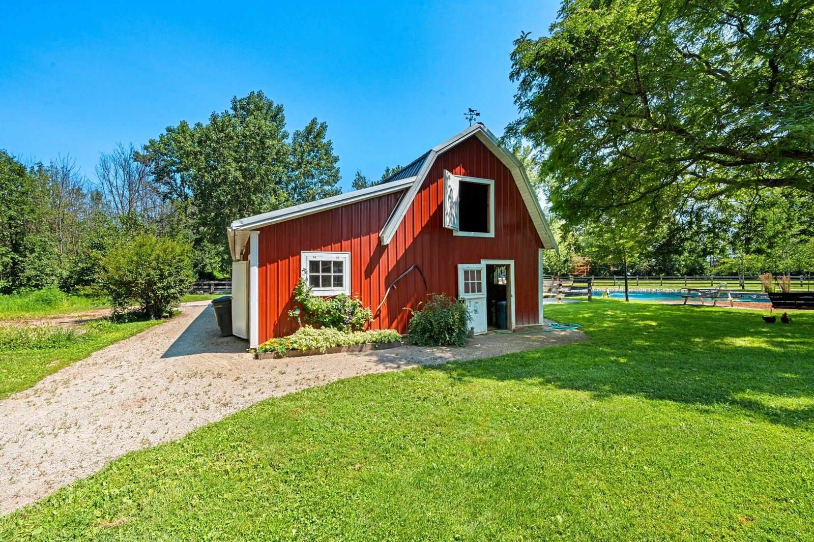 2494 Scheuring Road, De Pere, WI 54115