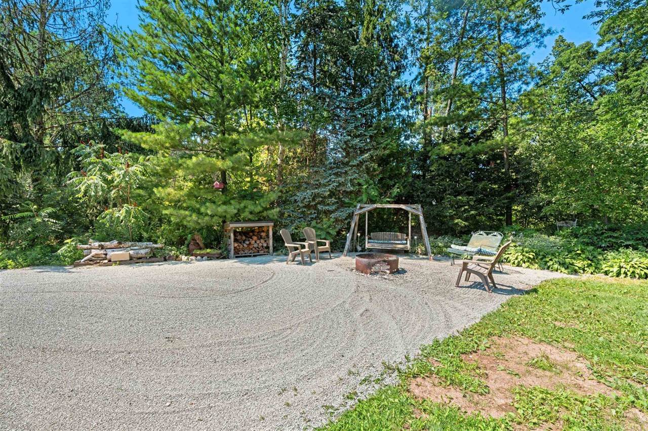 2494 Scheuring Road, De Pere, WI 54115