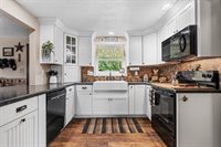 2494 Scheuring Road, De Pere, WI 54115