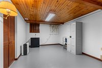 2494 Scheuring Road, De Pere, WI 54115