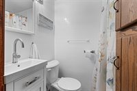 2494 Scheuring Road, De Pere, WI 54115