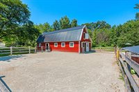 2494 Scheuring Road, De Pere, WI 54115