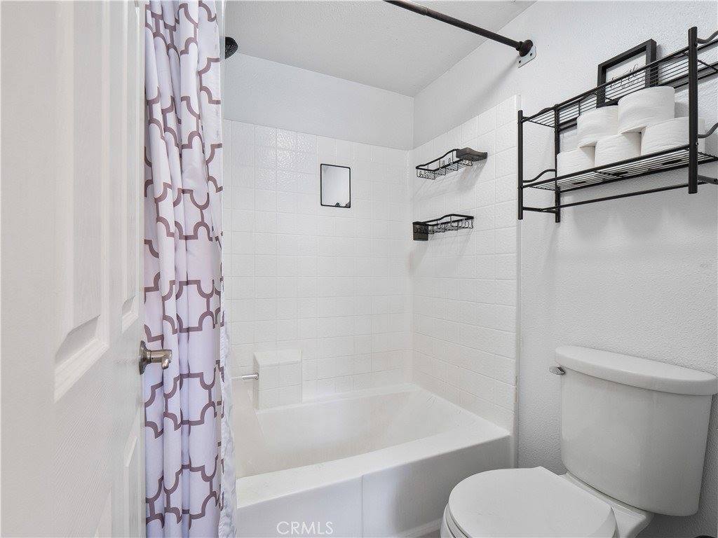 27728 Clark Court, Saugus, CA 91350