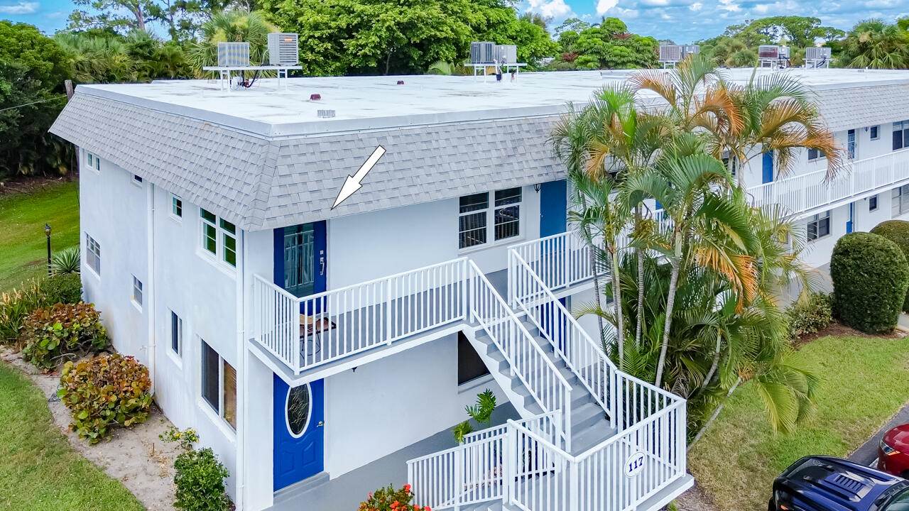 2929 SE Ocean Boulevard, Stuart, FL 34996