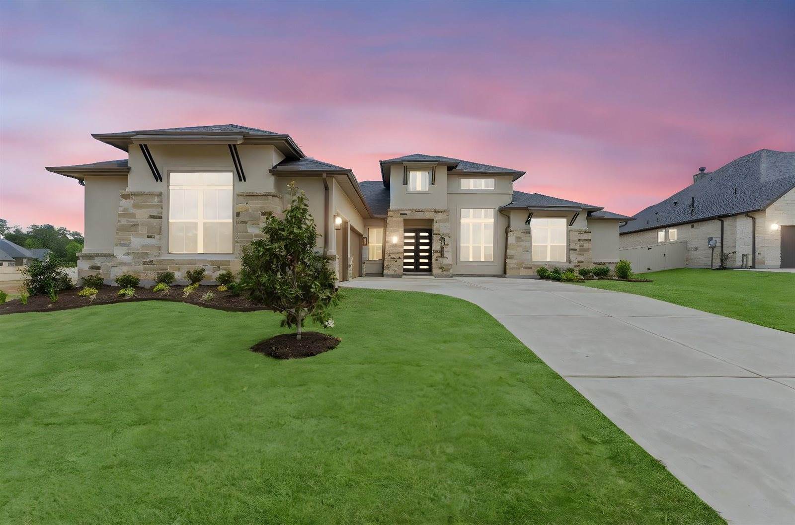 311 Masked Duck Court, Magnolia, TX 77354