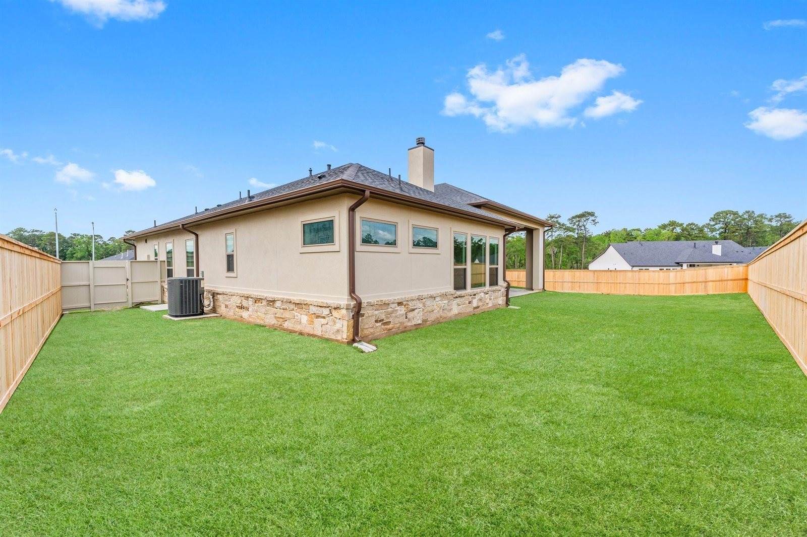 311 Masked Duck Court, Magnolia, TX 77354