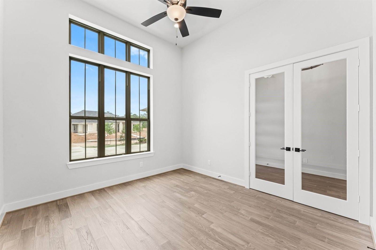 311 Masked Duck Court, Magnolia, TX 77354