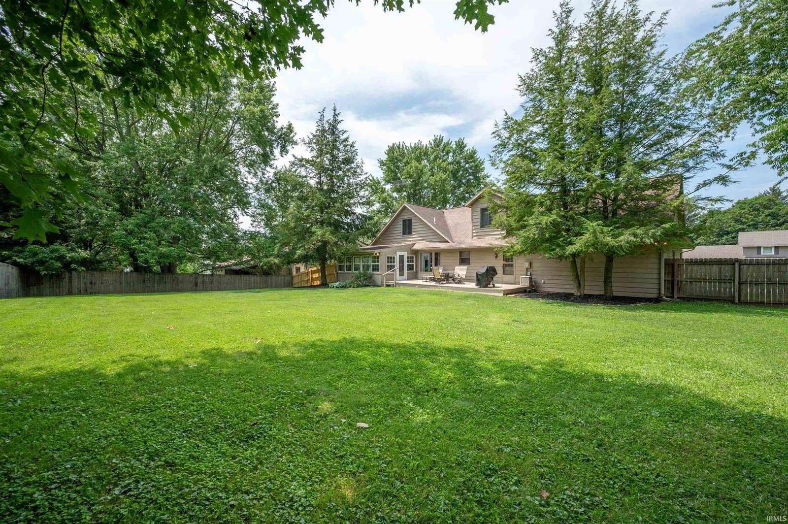 604 N Cherry Wood Lane, Muncie, IN 47304