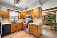 604 N Cherry Wood Lane, Muncie, IN 47304