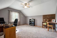 604 N Cherry Wood Lane, Muncie, IN 47304