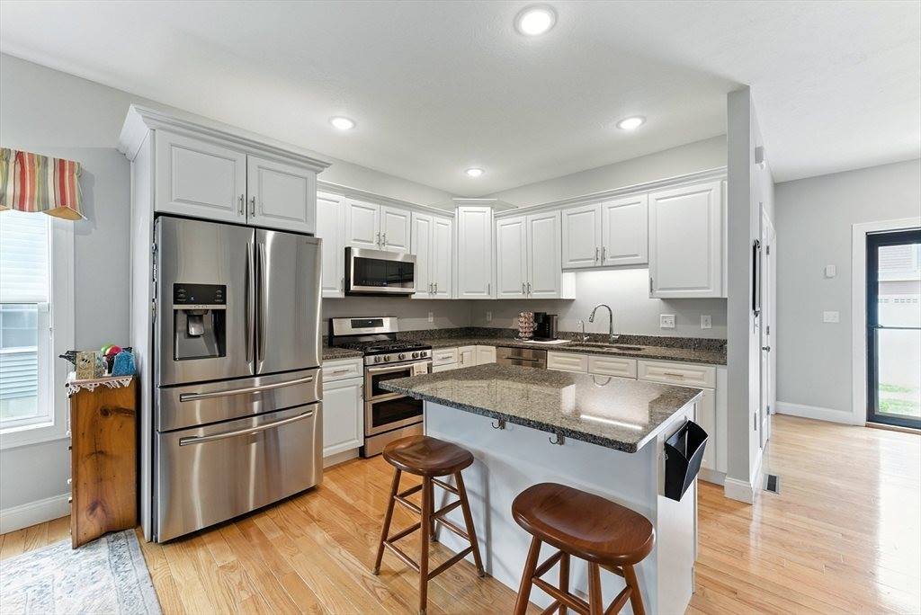 6 Saint Andrews Way, #6, West Springfield, MA 01089