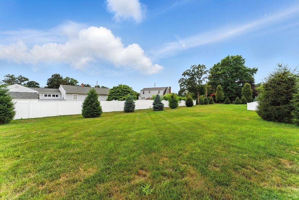 6 Saint Andrews Way, #6, West Springfield, MA 01089