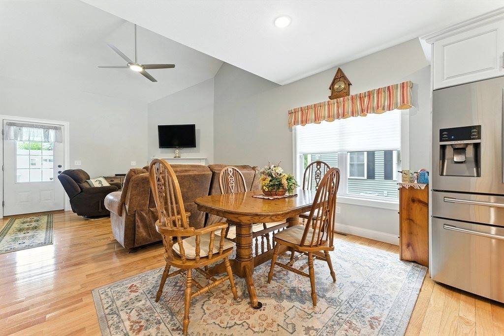 6 Saint Andrews Way, #6, West Springfield, MA 01089