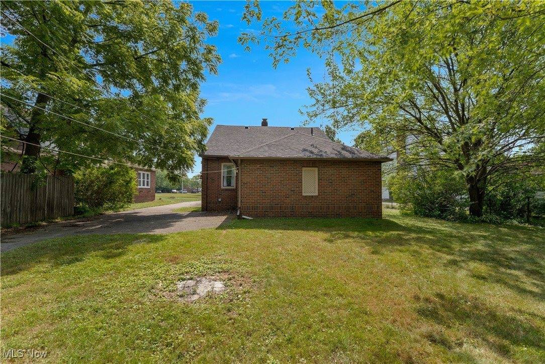 3946 Sunset Drive, Boardman, OH 44512