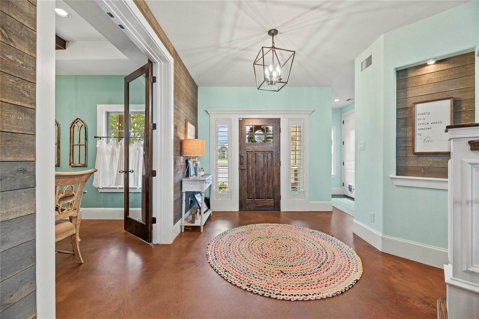 18904 West Grand Pine Circle, Montgomery, TX 77356