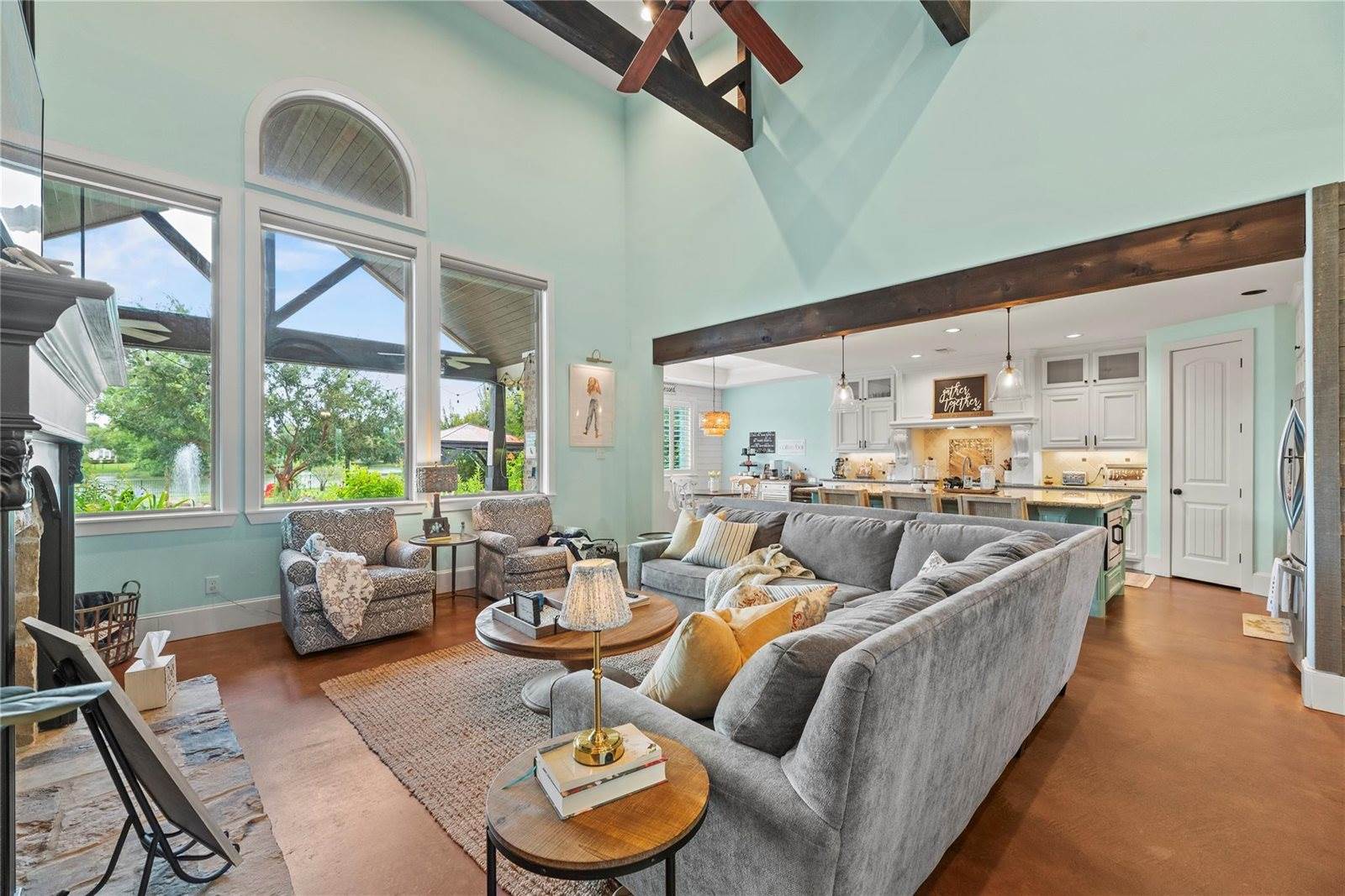 18904 West Grand Pine Circle, Montgomery, TX 77356