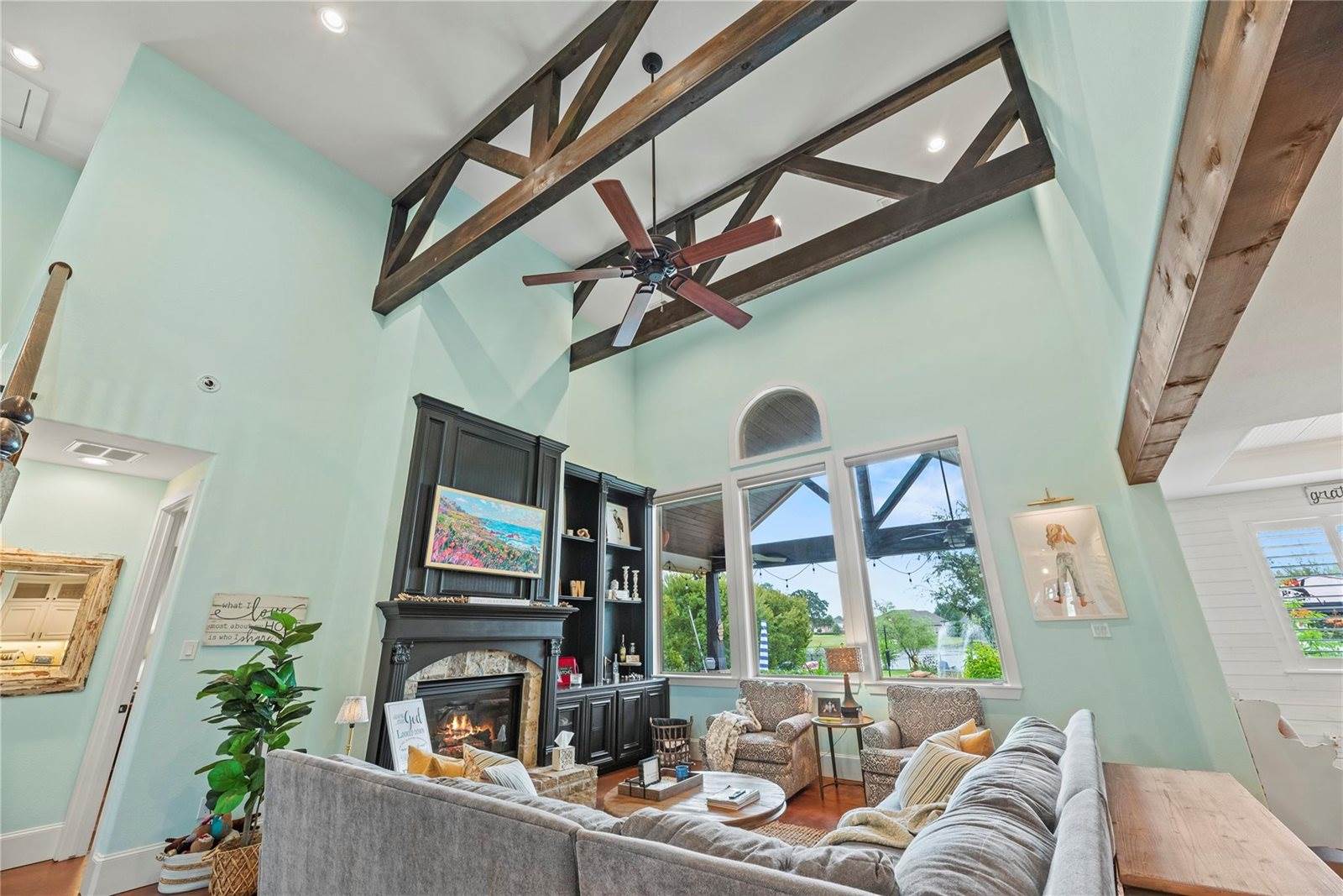 18904 West Grand Pine Circle, Montgomery, TX 77356