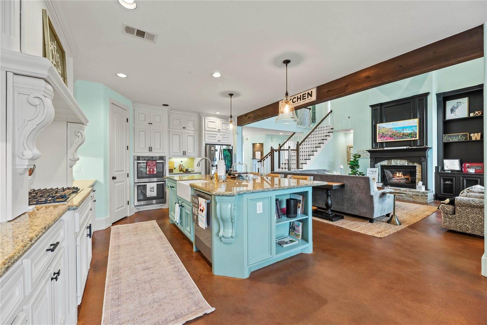 18904 West Grand Pine Circle, Montgomery, TX 77356