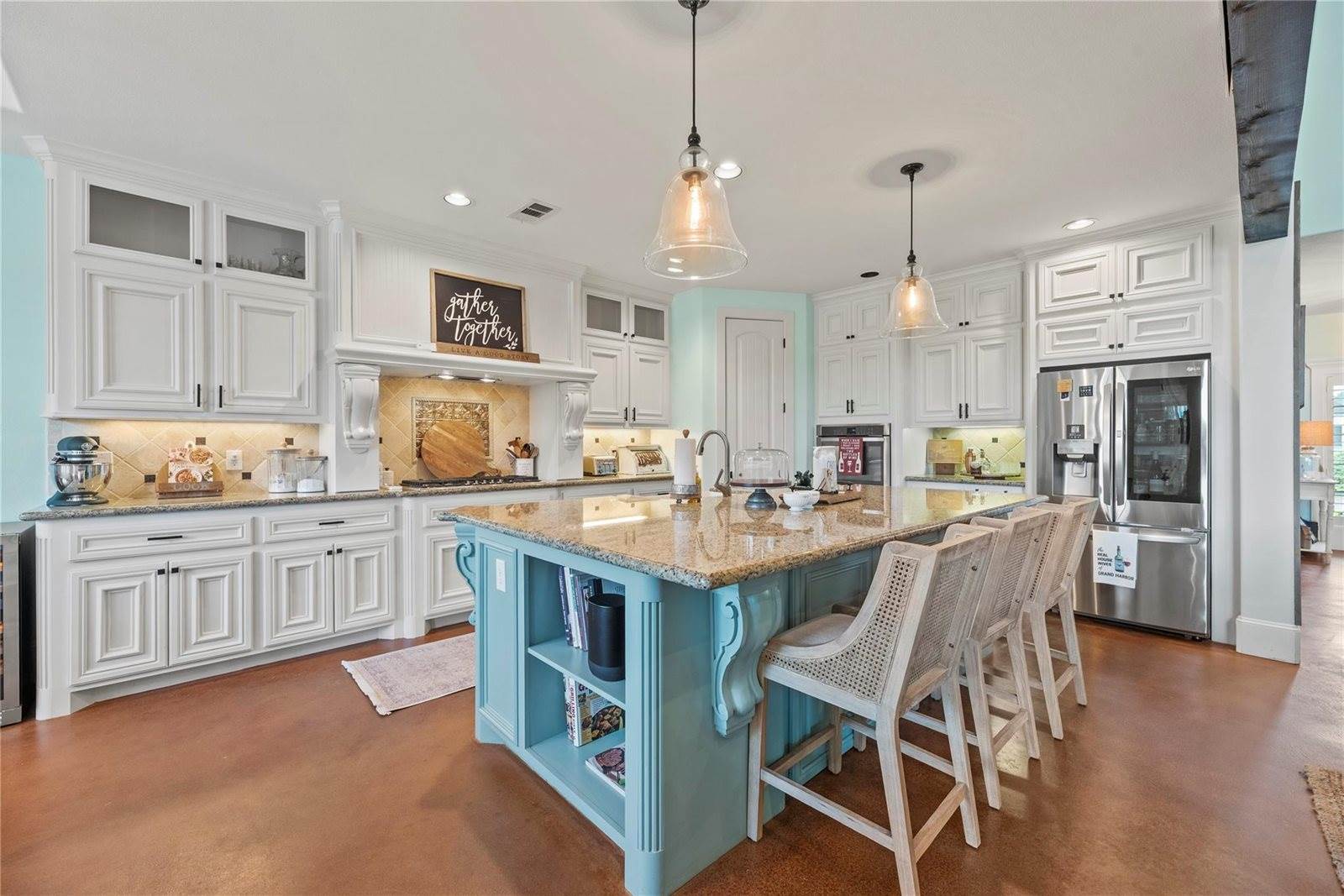 18904 West Grand Pine Circle, Montgomery, TX 77356