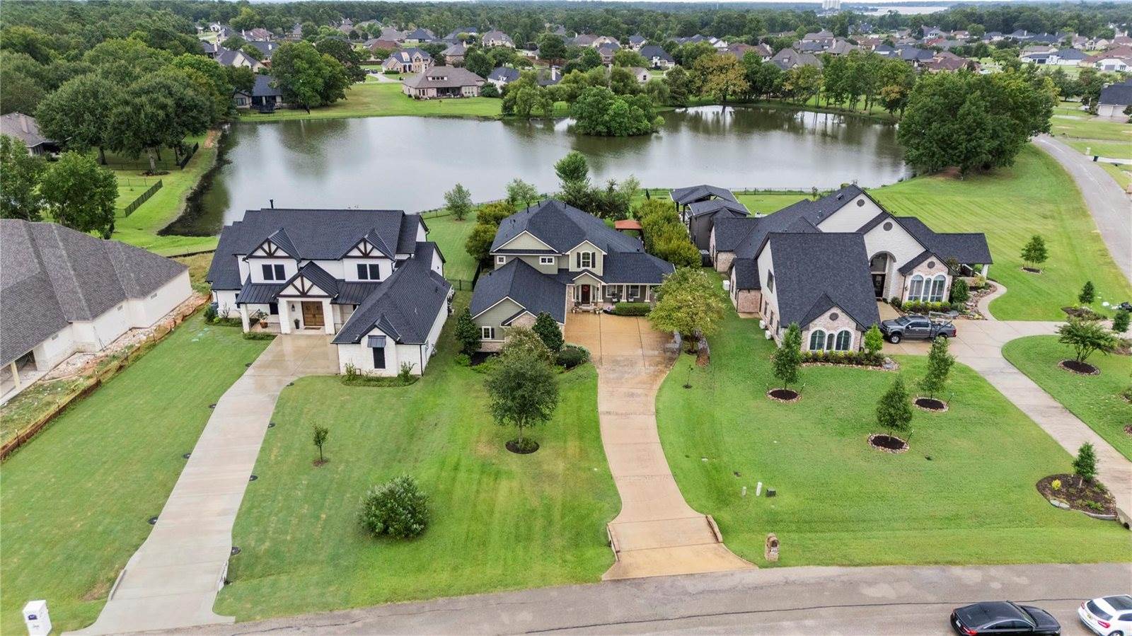 18904 West Grand Pine Circle, Montgomery, TX 77356