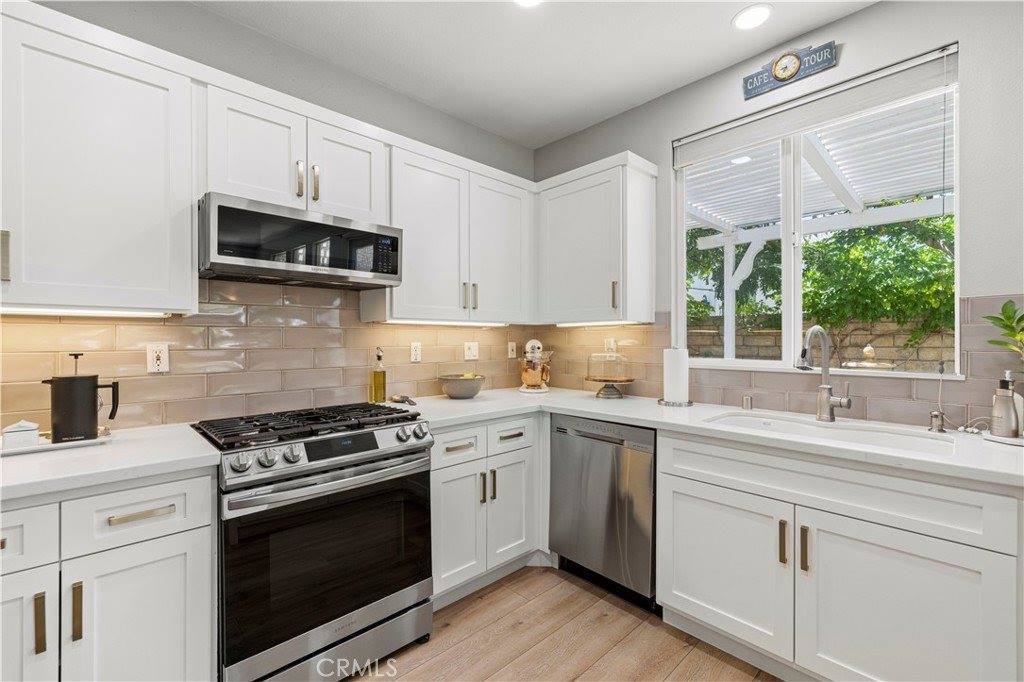 24140 Twin Tides Drive, Valencia, CA 91355