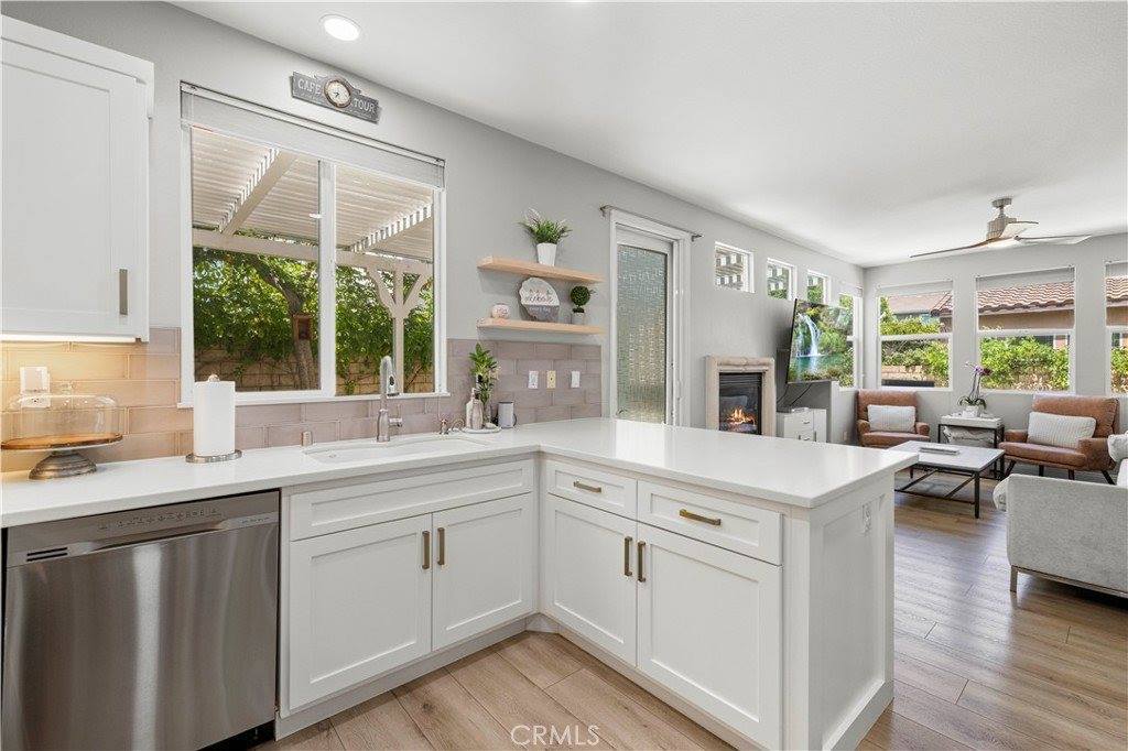 24140 Twin Tides Drive, Valencia, CA 91355