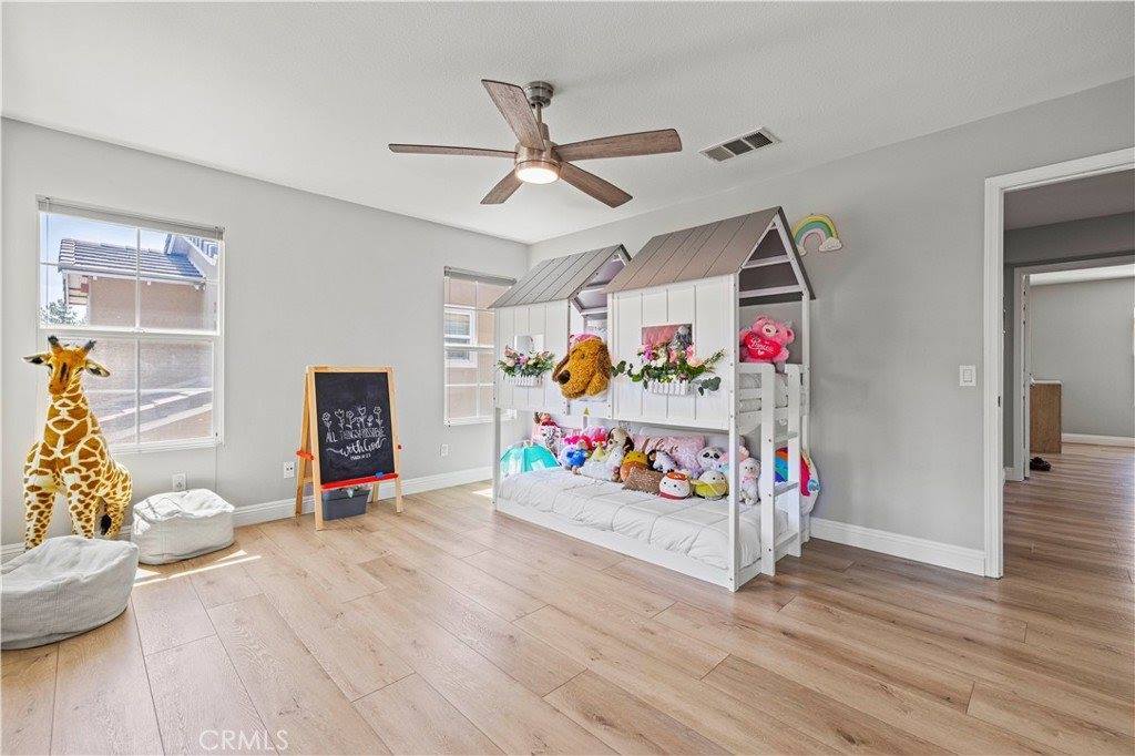 24140 Twin Tides Drive, Valencia, CA 91355