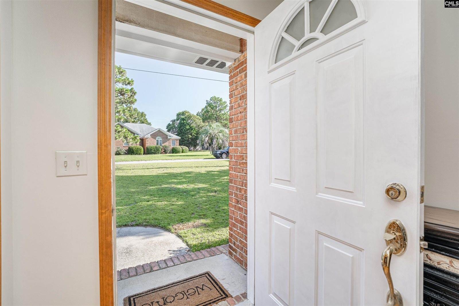 225 Fox Lake, West Columbia, SC 29170