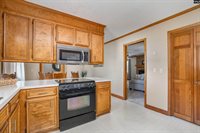 225 Fox Lake, West Columbia, SC 29170