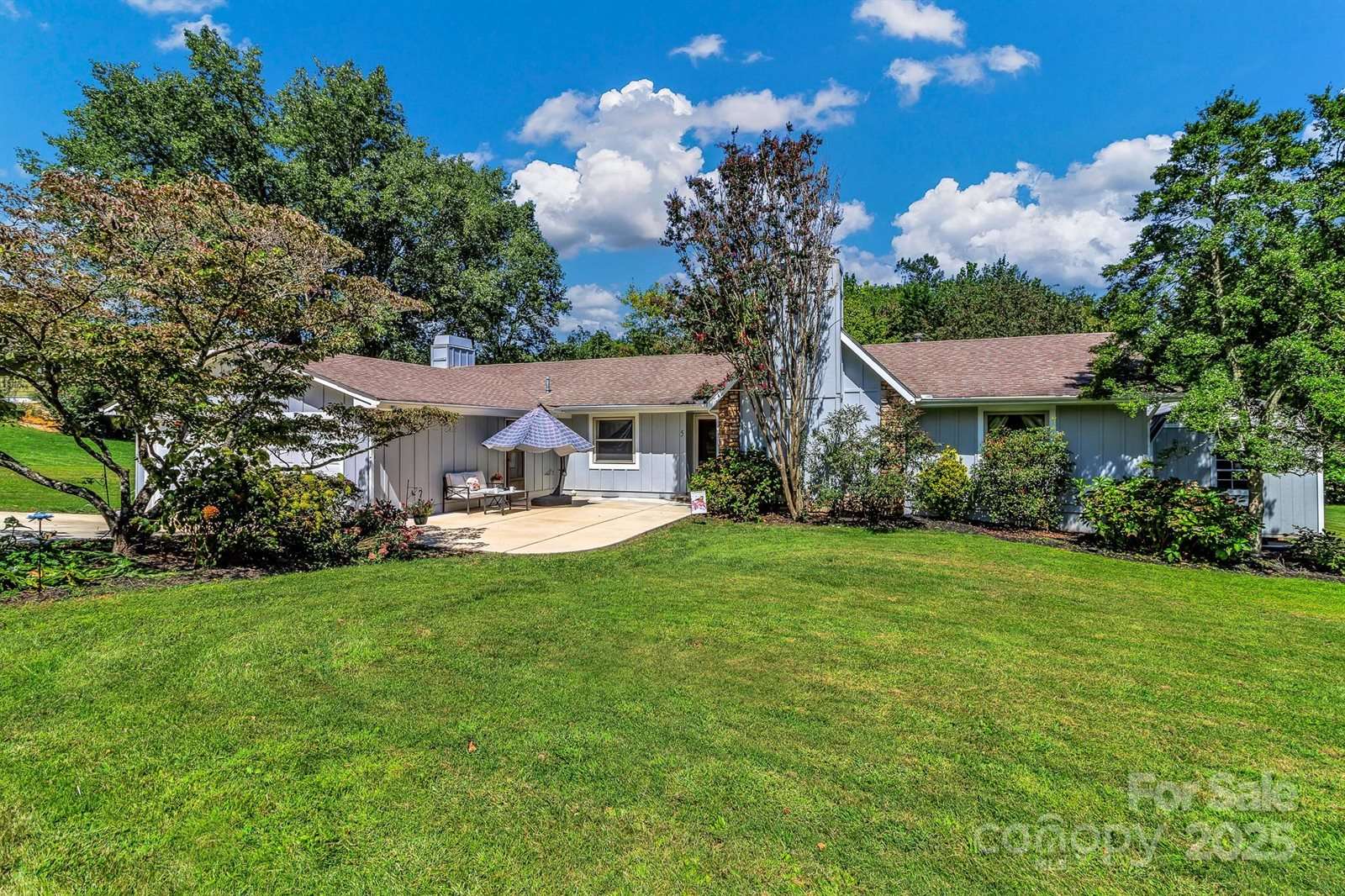 5 Fairway Drive, Arden, NC 28704