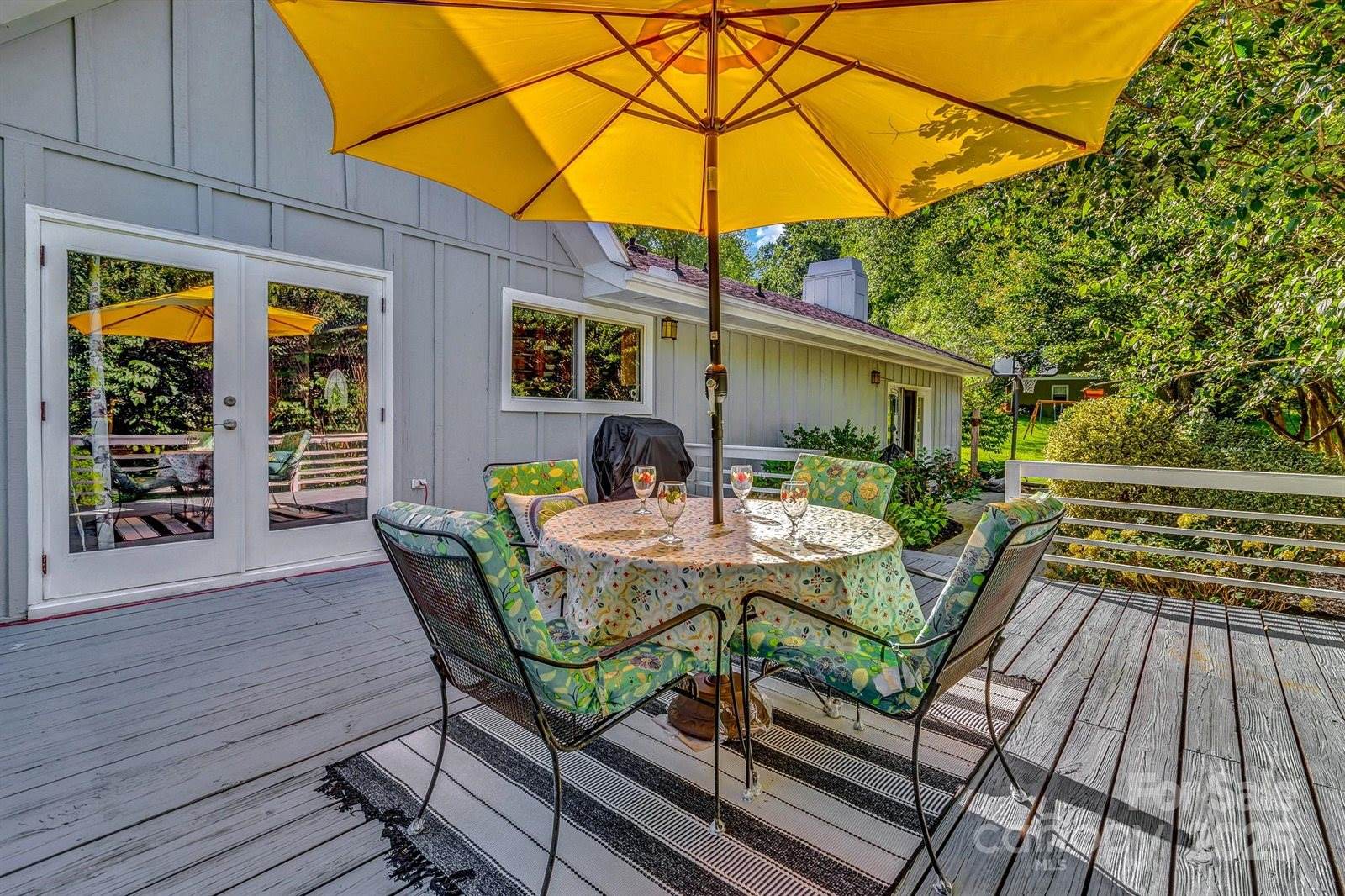 5 Fairway Drive, Arden, NC 28704