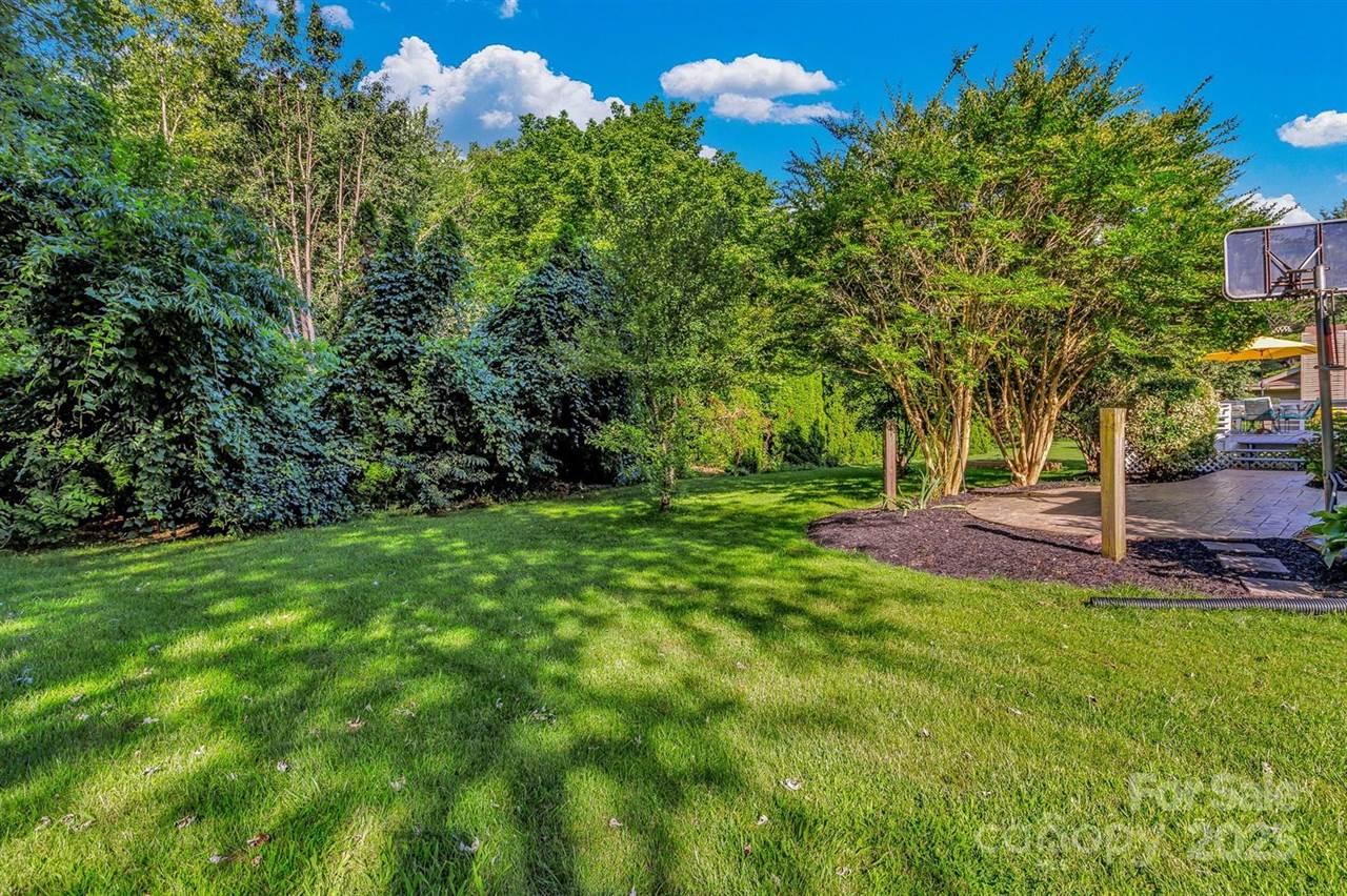 5 Fairway Drive, Arden, NC 28704