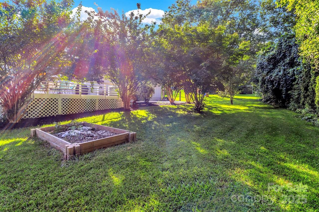 5 Fairway Drive, Arden, NC 28704