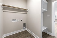 915 Fork, College Station, TX 77845