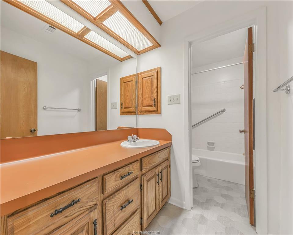 2705 Brookway Drive, College Station, TX 77845