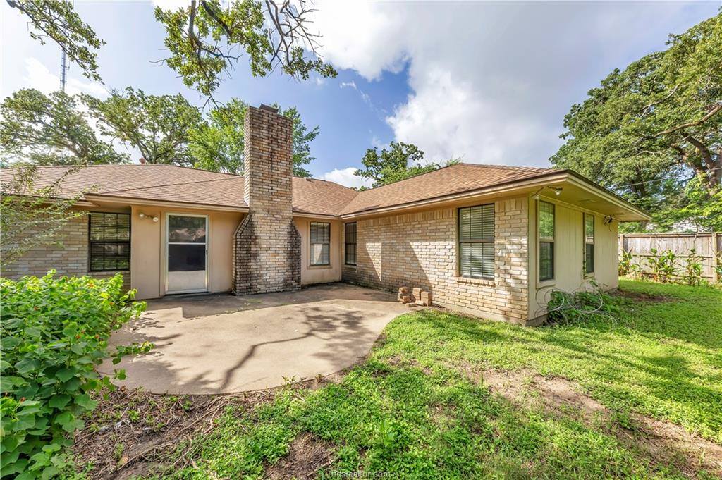 2705 Brookway Drive, College Station, TX 77845