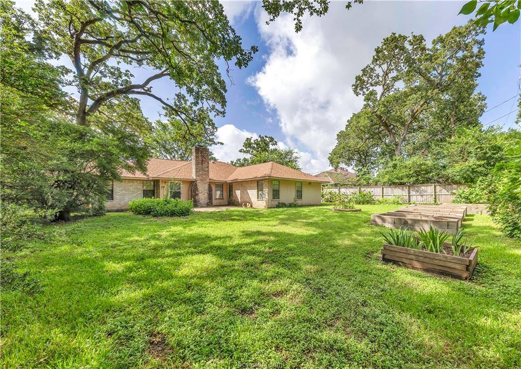 2705 Brookway Drive, College Station, TX 77845