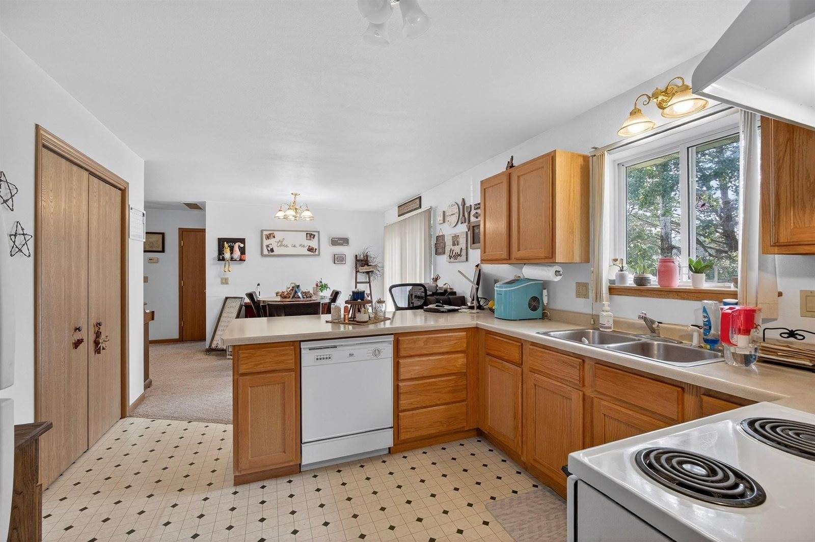 6429-6431 Ryland Avenue, Vesper, WI 54489